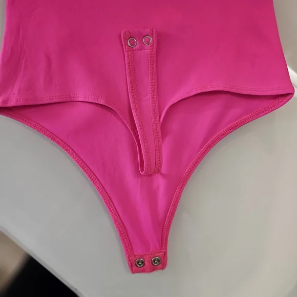 Good American Bright Pink Bodysuit - Picture 6 of 8
